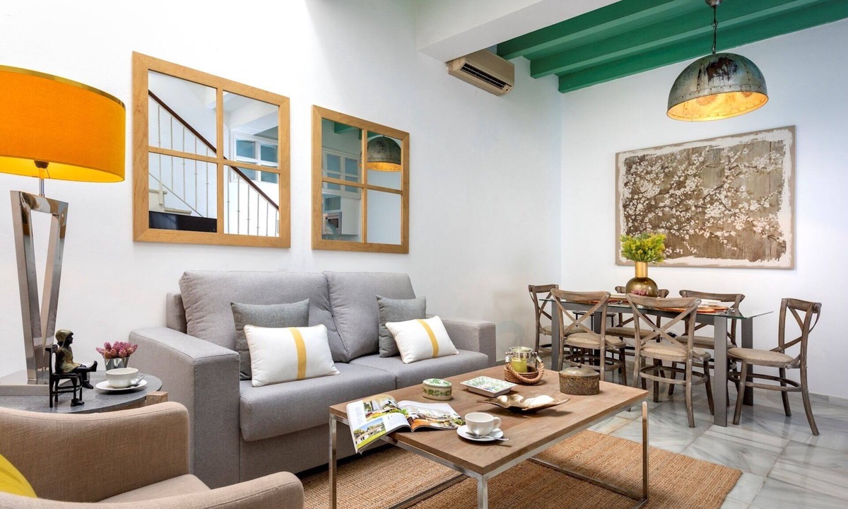 Alfalfa Apartment | Classic Sevillian House in Santa Cruz Quarter. Argote