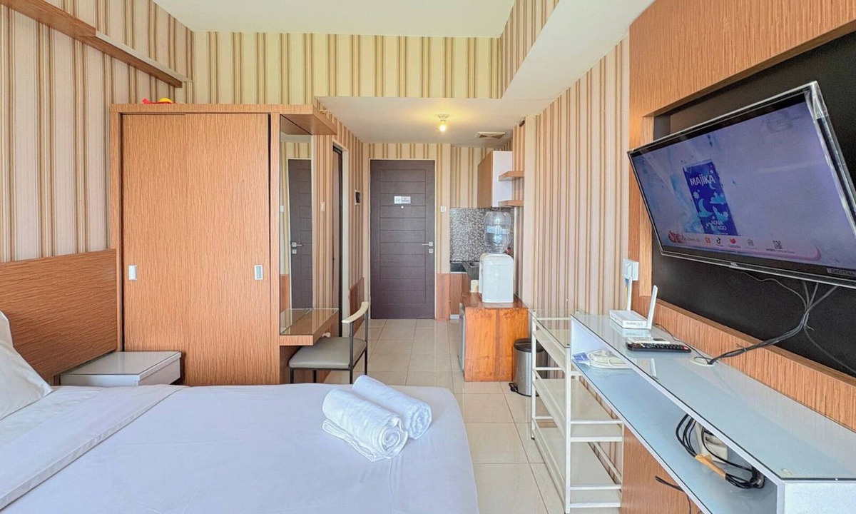 Depok Apartment | Classic Striped Touch Studio At Malioboro City Apartment
