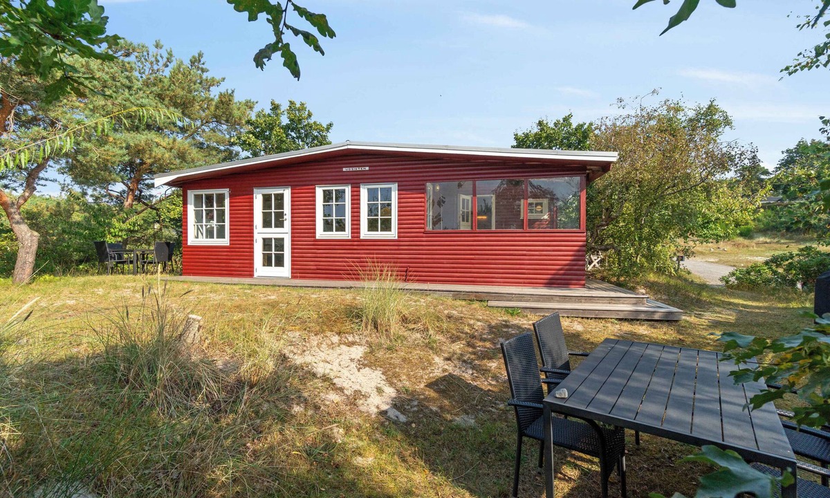 Boderne House | Classic summer cottage by a fantastic beach