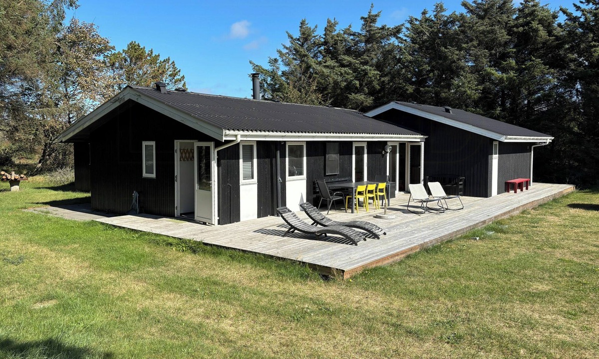 Grønhøj House | Classic summer house near Løkken beach