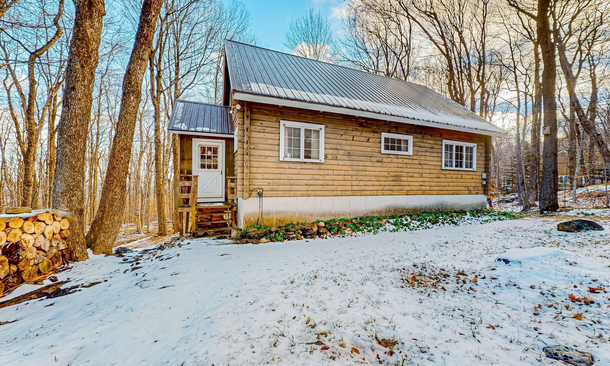 Wilmington Cabin | Classic Vermont cabin with forest views, pools, hot tub & gym