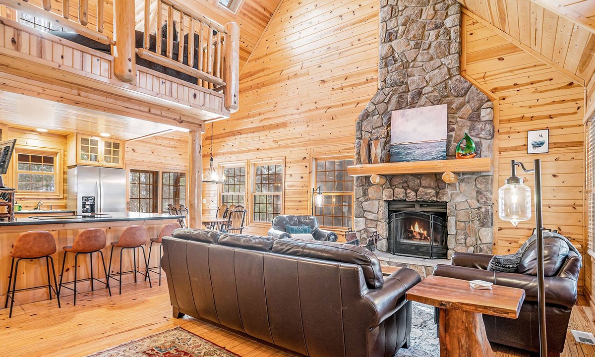 Saugatuck Cabin | Classic woodland cabin w/ private hot tub, fireplace, firepit, shared pool