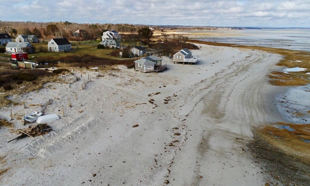 Cummaquid Cottage | Classically charming 3 br cottage close to beach