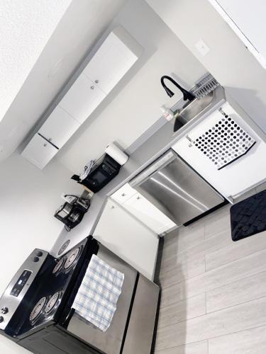 Bowmanville Apartment | ClassicPavillion INN