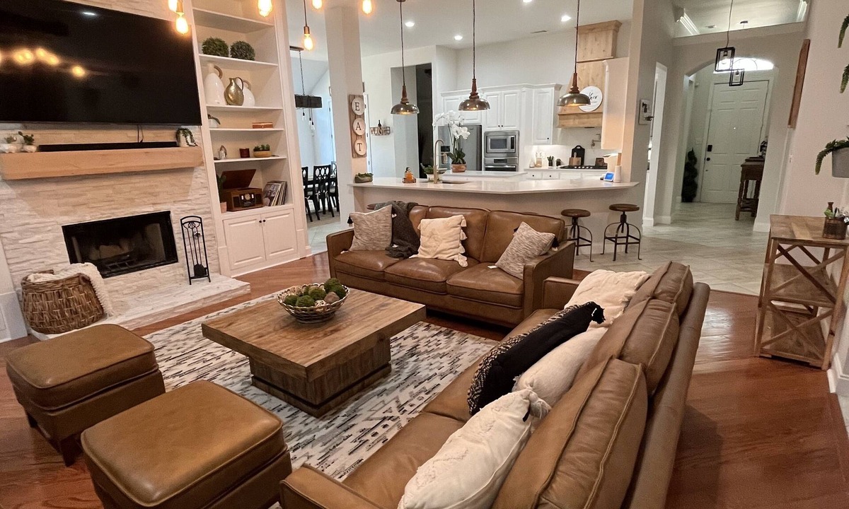 Southwest Carrollton House | Classy & Cozy in Carrollton