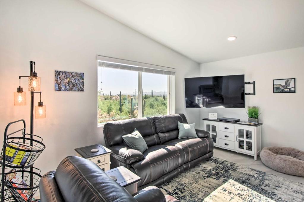 Tucson House | Classy Tucson Escape with Fire Pit on 5 Acres!