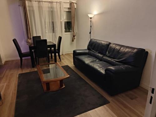 Sarcelles House | Claude 26
