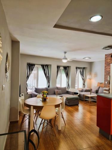 Campoamor Apartment | Claudia Tourist Apartment