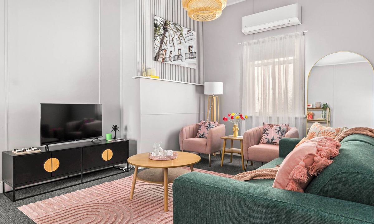 Pottery Estate Cottage | clay cottage, lithgow - quiet & close to CBD