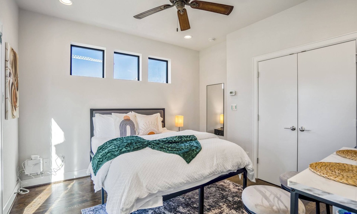 East Downtown Houston Apartment | Clay studio in EADO - 0.6 km from FIFA Fan Fest