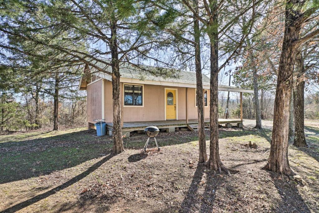 Clayton House | Clayton Cabin Rental Near Sardis Lake!