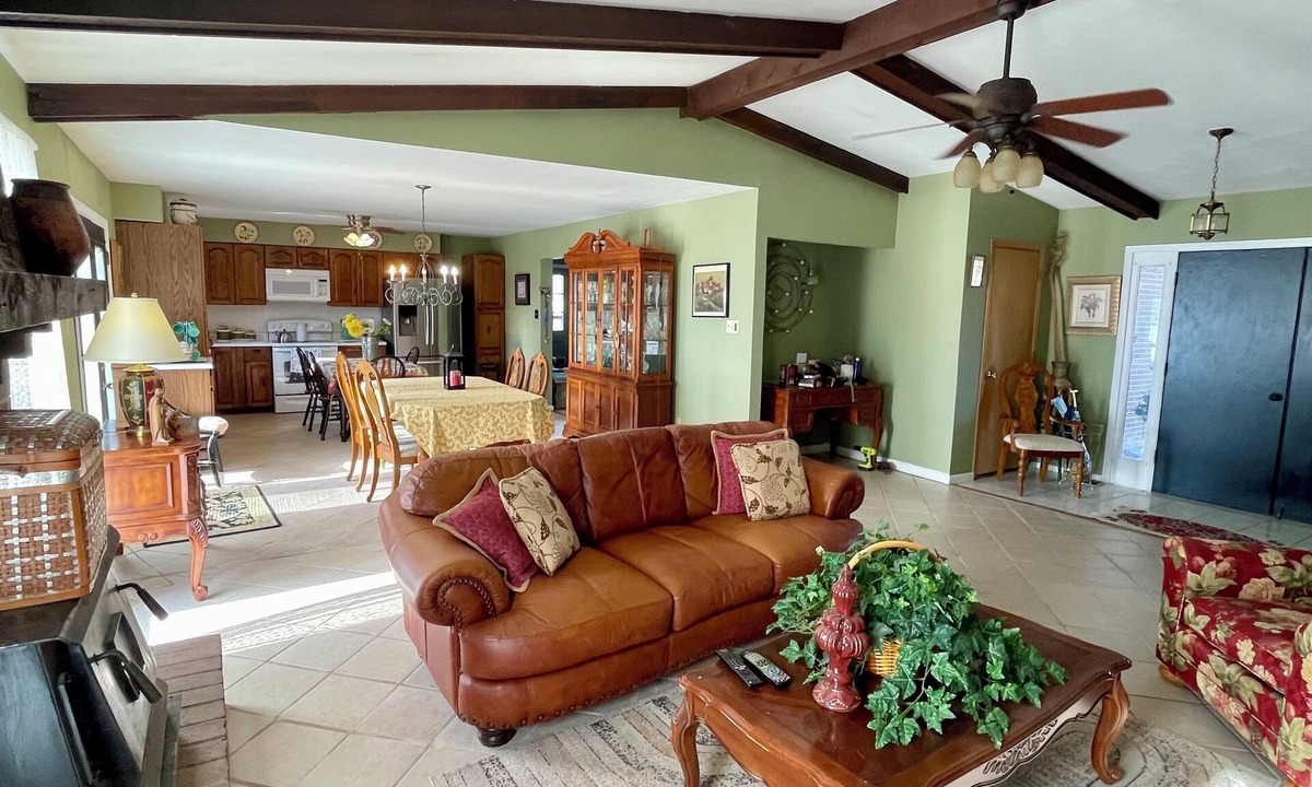 Chesterfield House | Clean and Comfortable 3-bedroom , 2 bath house in Chesterfield,