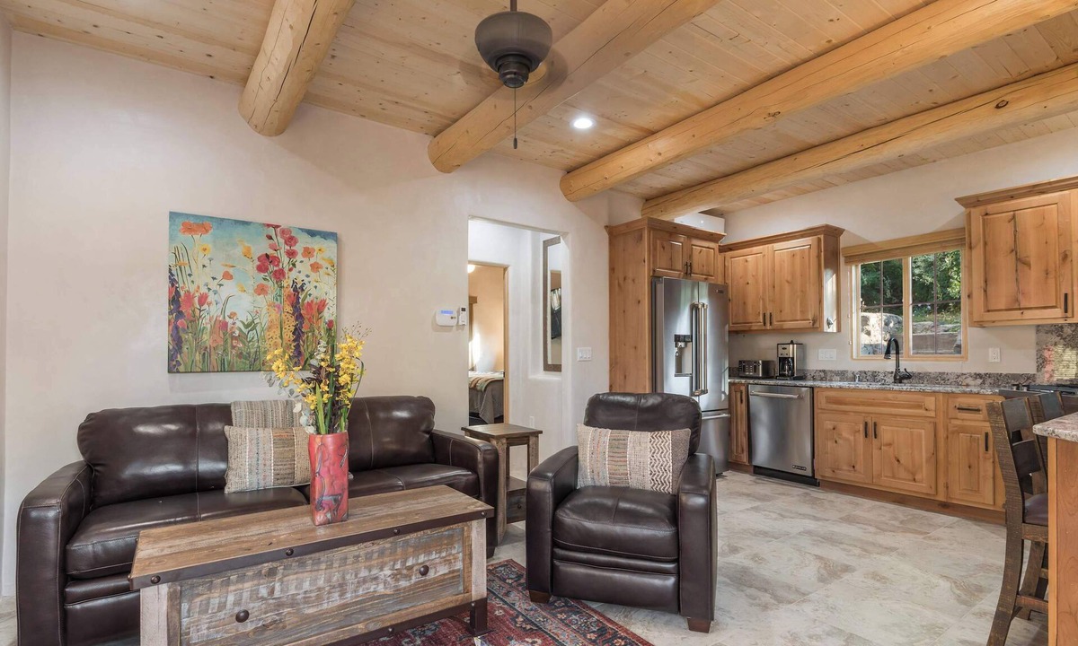 Northeast Santa Fe House | Clean and Comfortable, Walk to The Plaza, Ft Marcy