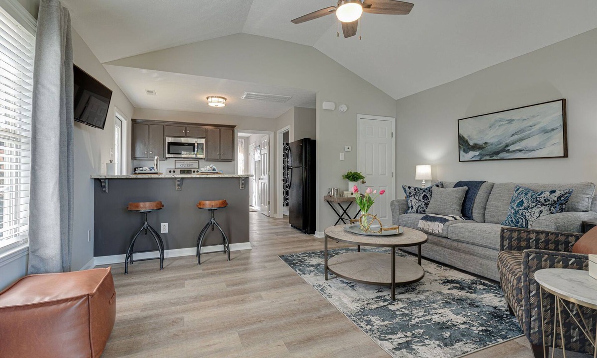 Lewisburg Apartment | Clean and Private Updated Duplex Apartment