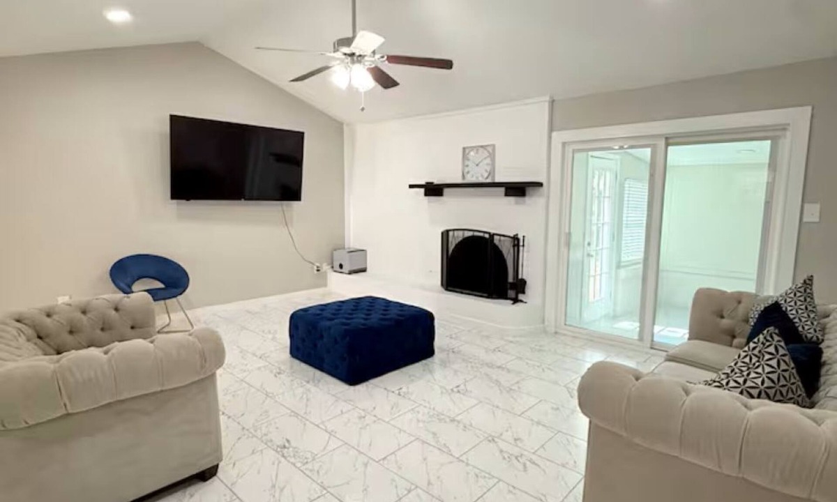 North Richland Hills House | Clean & Comfy Retreat · Airport Access