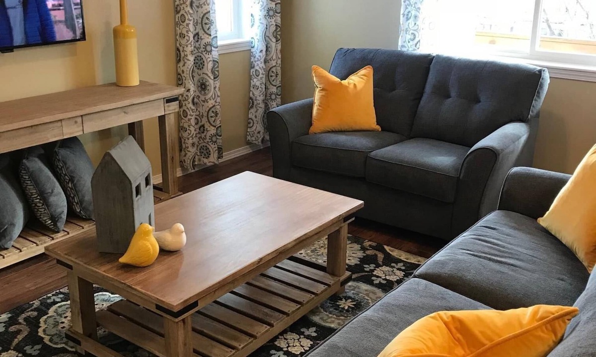 Franklin to the Fort House | Clean, cozy and practical house with three bedrooms