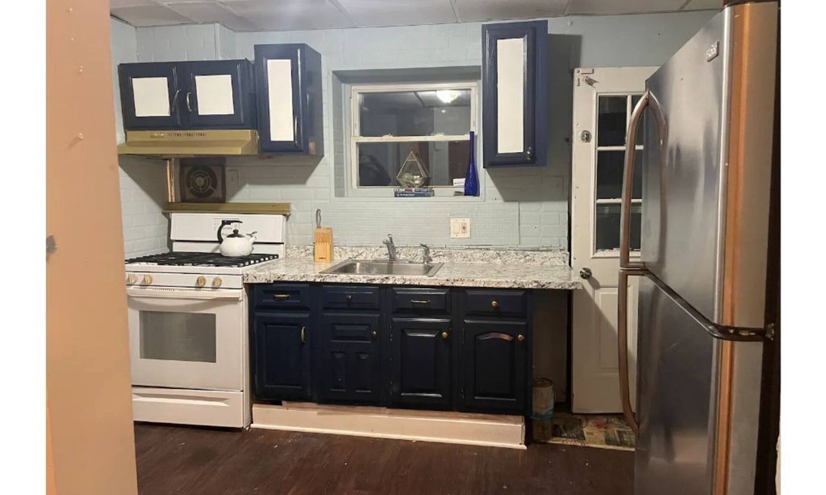 Chester Apartment | Clean cozy house close to everything have access
