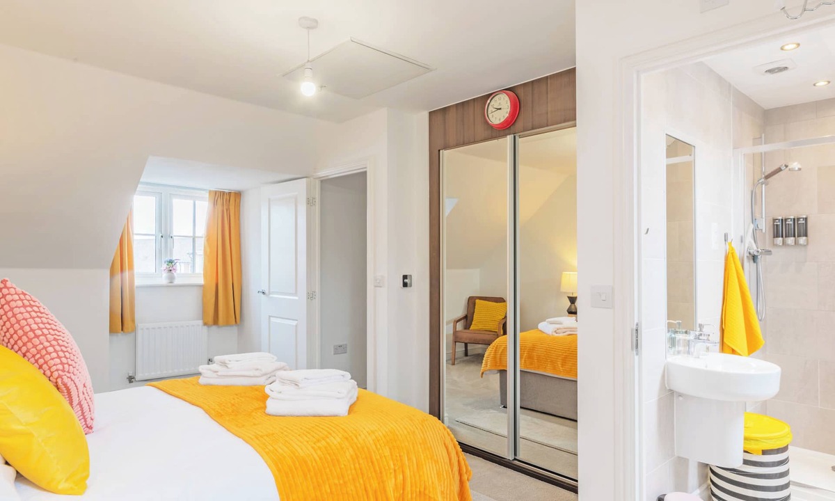 Aylesford House | Clean & Cozy | Work, Relax & Stay | Fully Equipped + Smart Lock + 2 Parking