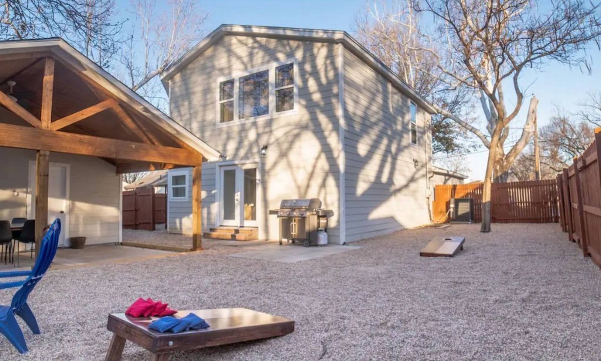River Oaks House | Clean Fort Worth 4bed/3bath house close to it all!