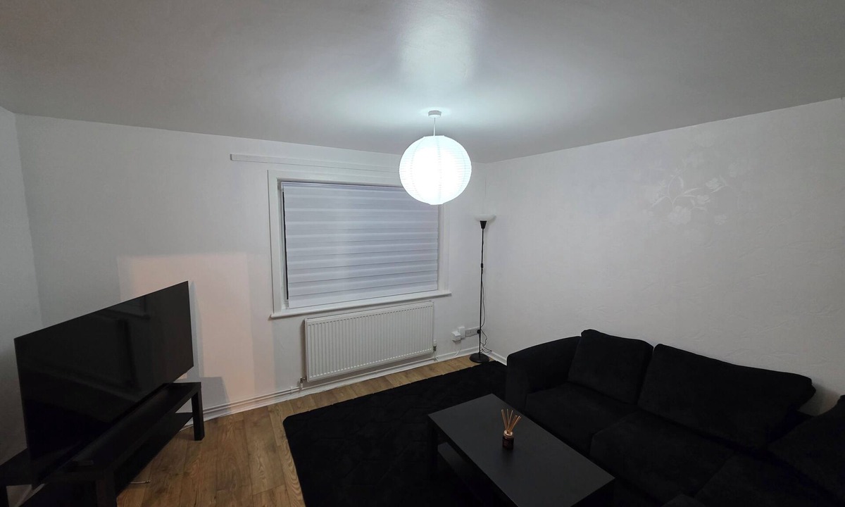 Great Houghton House | Clean fresh cosy house