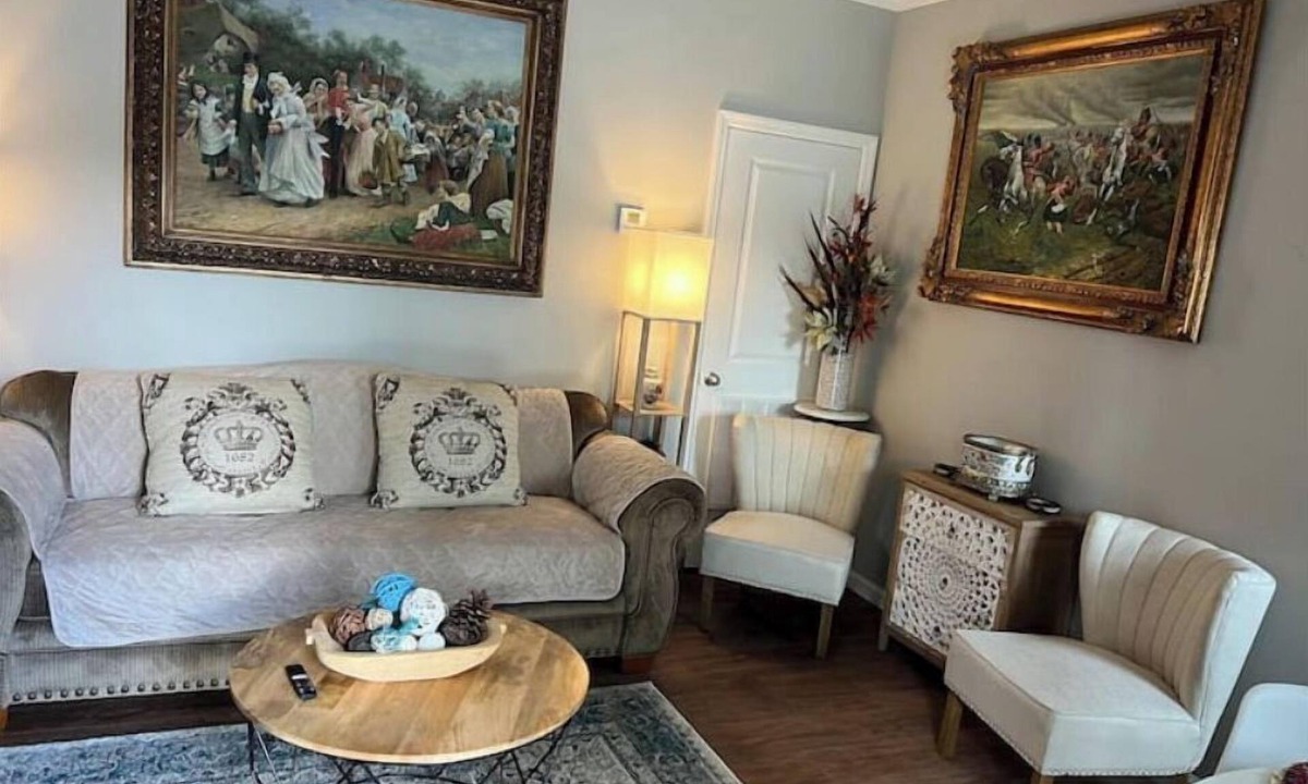 Valdosta House | Clean Modern Deco Apt 1 BR 1 Bath Near Everything