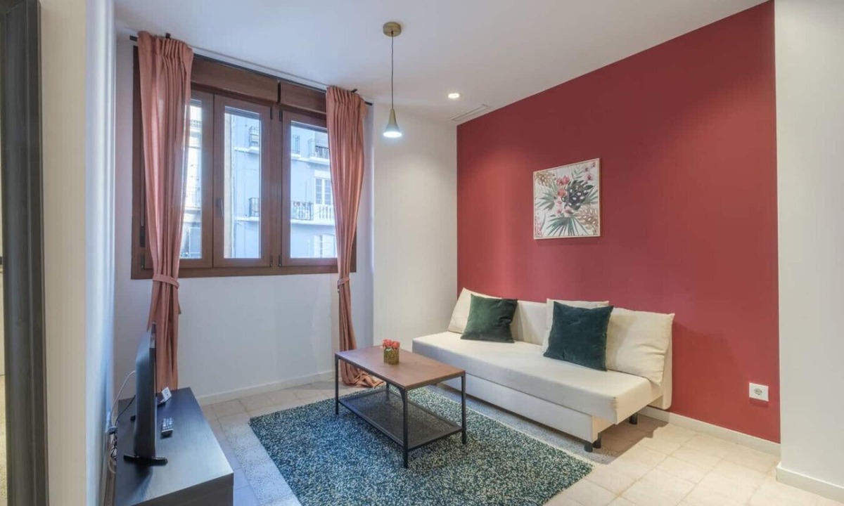 La Petxina Apartment | ❈Clean & Tranquil Apartment close to City Centre❈