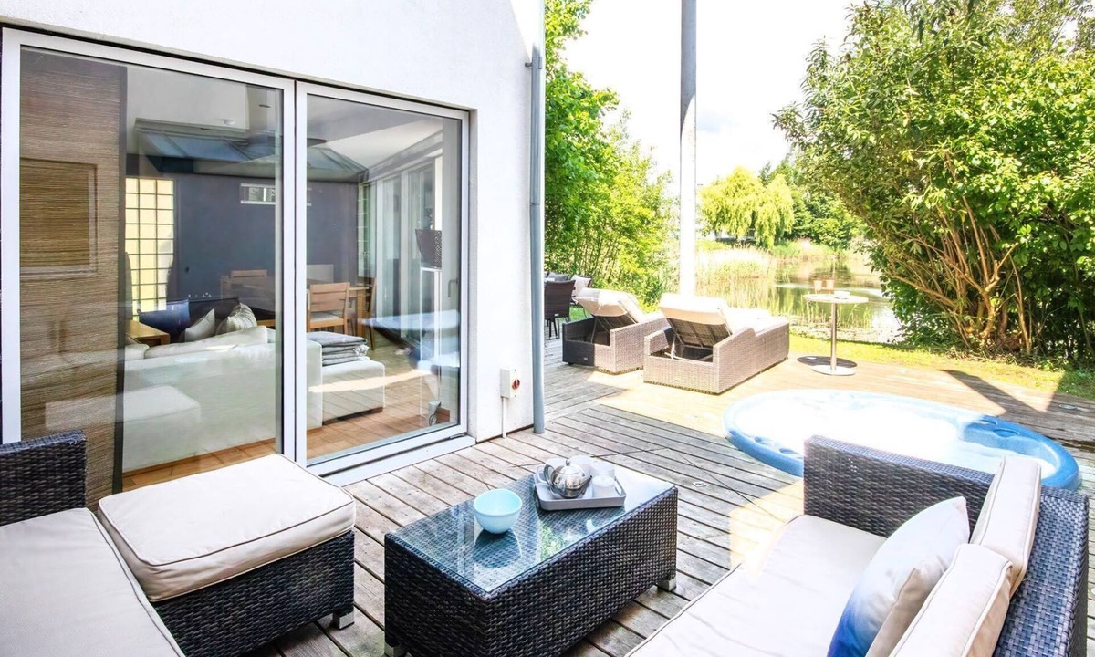 Cirencester House | Clearwater 67, Ortolan Villa (P)