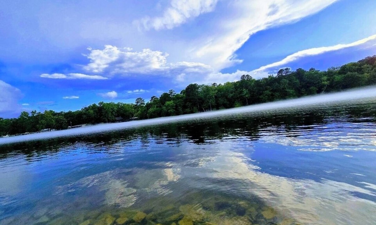 Mid America Condo | Clearwater Lake Escape