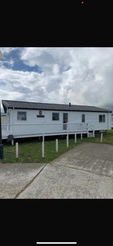 Lydd Resort | Clearwater Lodge - Valencia Heights