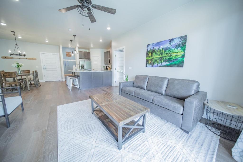 Lakeside Village House | Clearwater Lofts Bldg 2 203