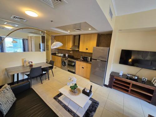 Jumeirah Lake Towers Apartment | Click Stay - JLT - Studio & Balcony Lakes view Entire Apartment -JN