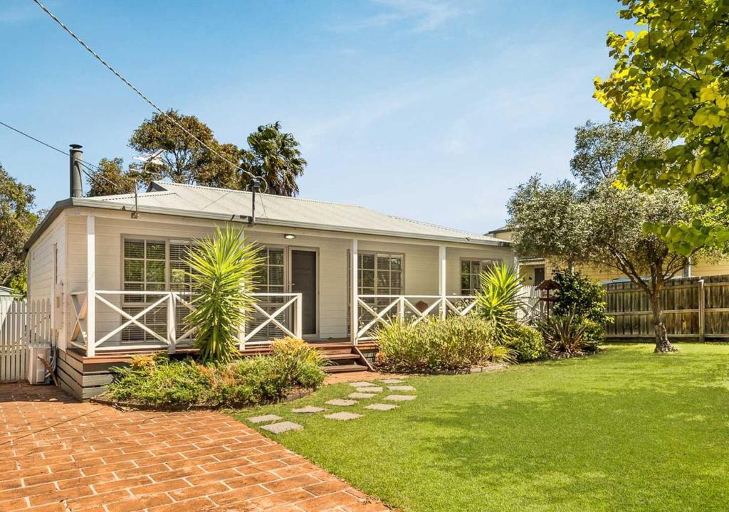 Cowes House | Clifden Cottage