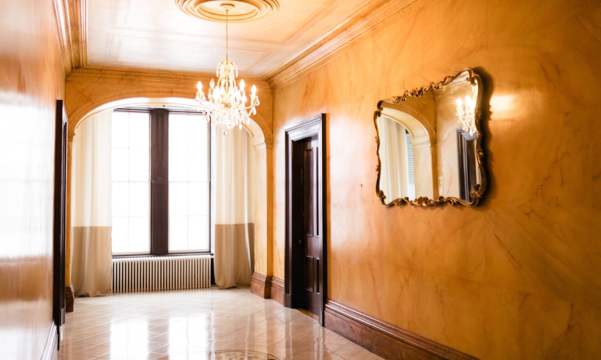 Saint John House | Clifden Manor beautifully restored historic home