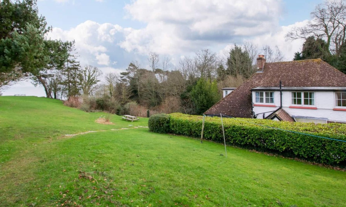 Studland House | Cliff End in the beautiful Studland