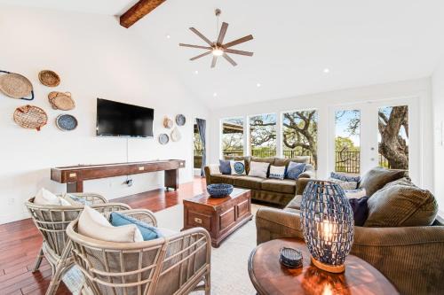 Paleface Lake Country Estates House | Cliff side Oasis