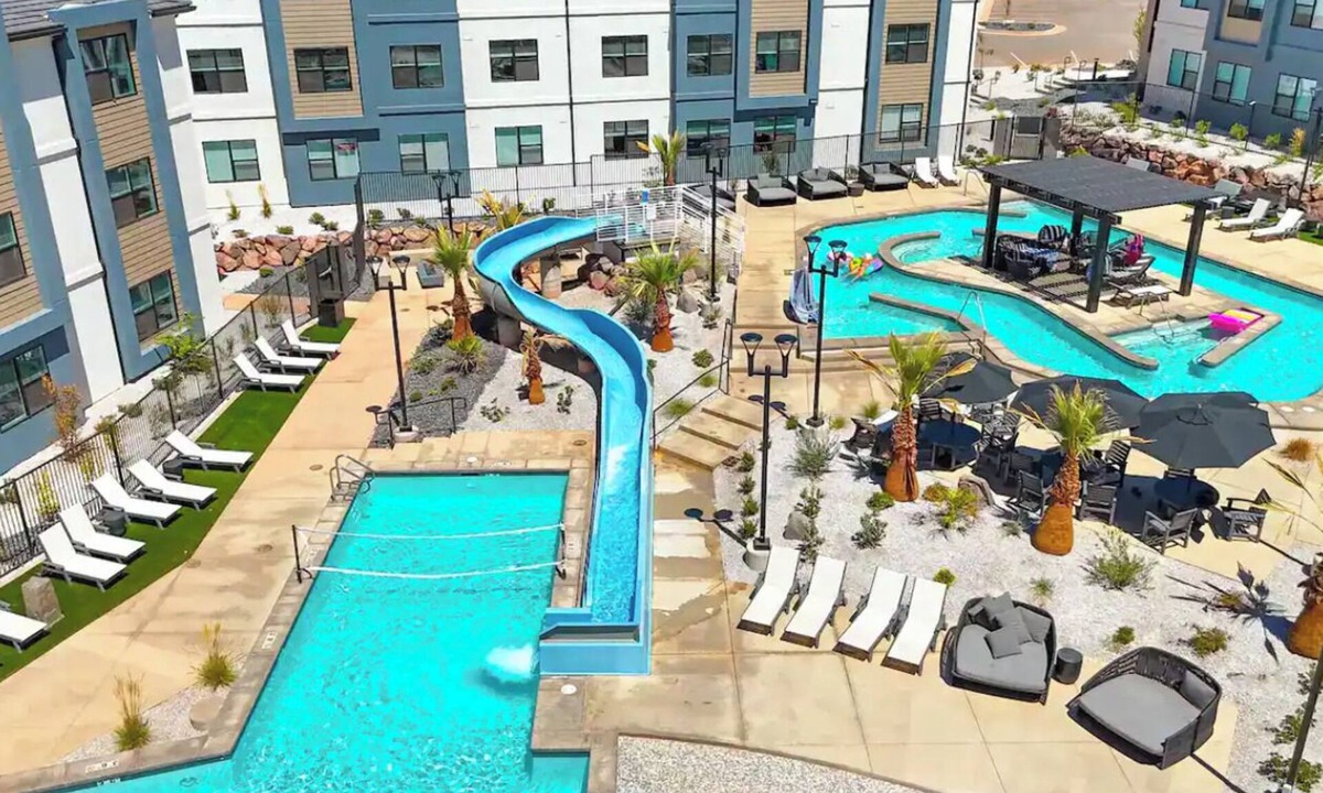 Green Springs Apartment | Cliff Side Pool Oasis | Lazy River & Hot Tubs