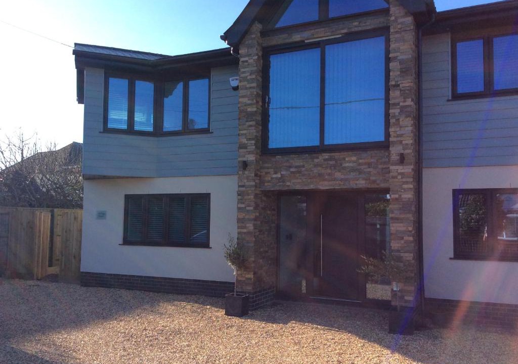 Barton-on-Sea Apartment | Cliff Top Studio