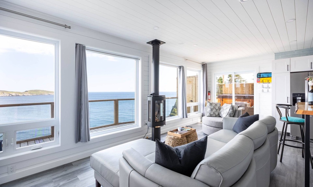 Bauline East Resort | Cliffs Edge Retreat