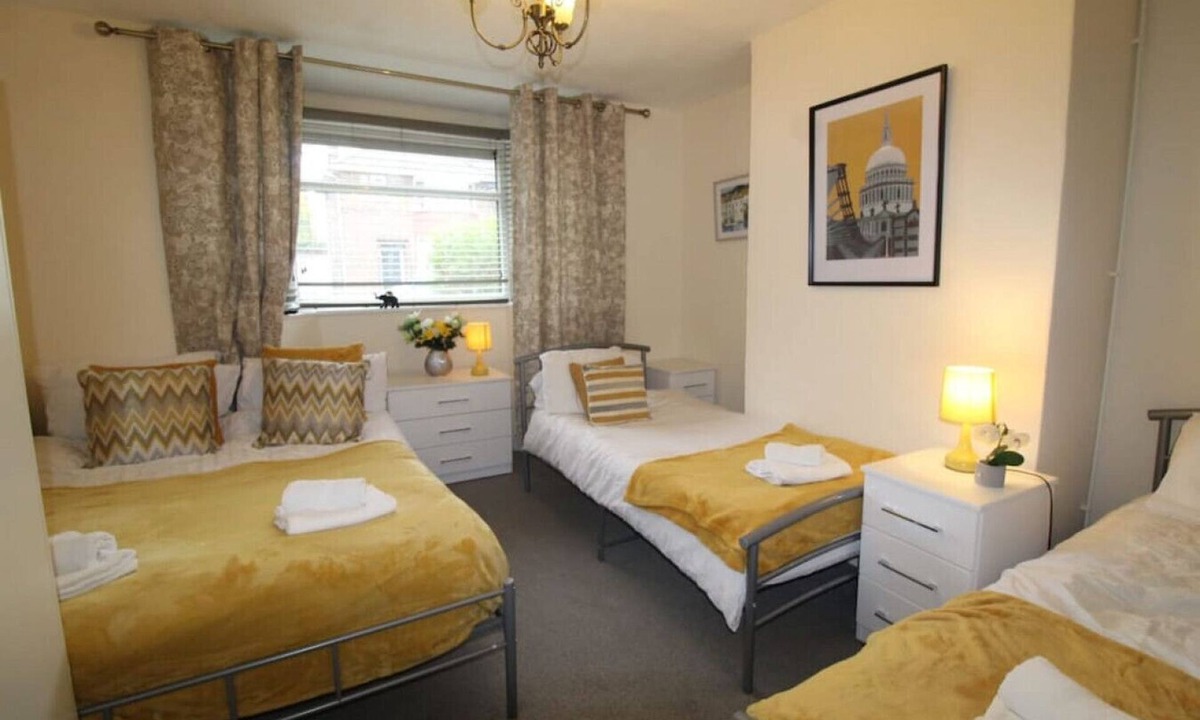 High Hazels House | Clifton House - Sheffield