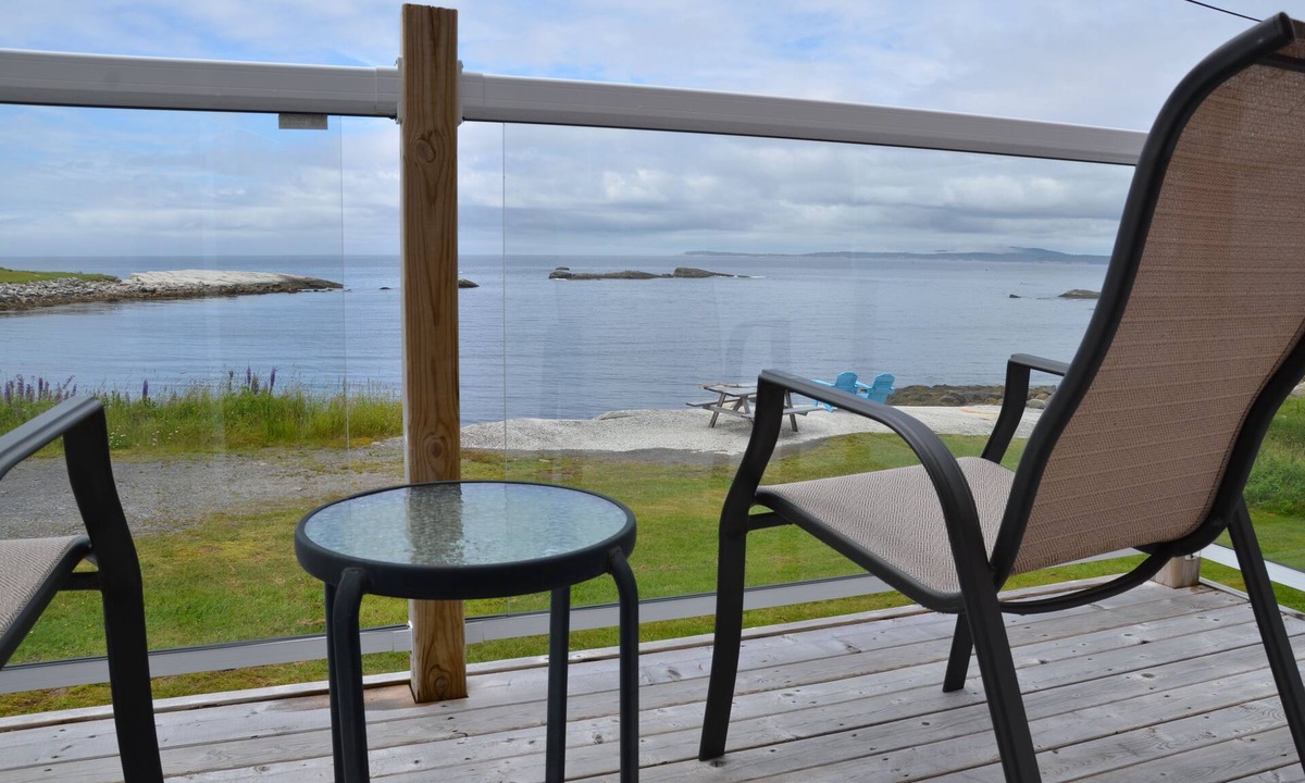 Indian Harbour Hotel | Clifty Cove Motel