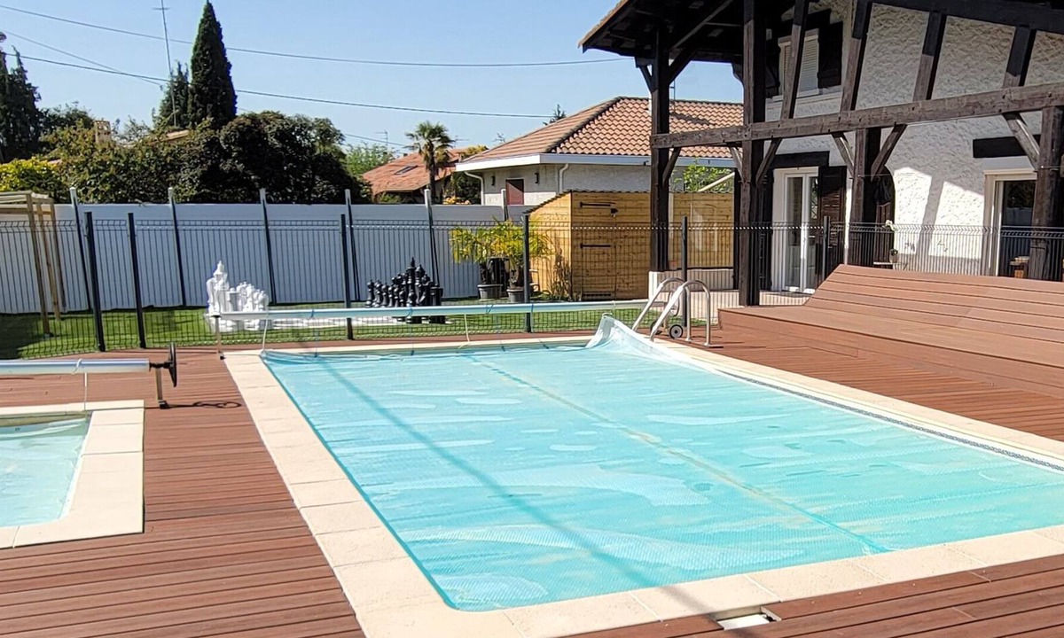 Ares Villa | CLIMATIZED family villa, 700m from the sea, sleeps 33 to 40, HEATED POOLS!