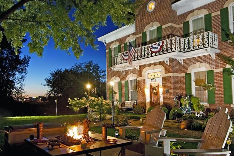 Galena Bed & Breakfast | Cloran Mansion Bed & Breakfast