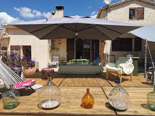 Valderoure Bed & Breakfast | Clos de l'Artuby
