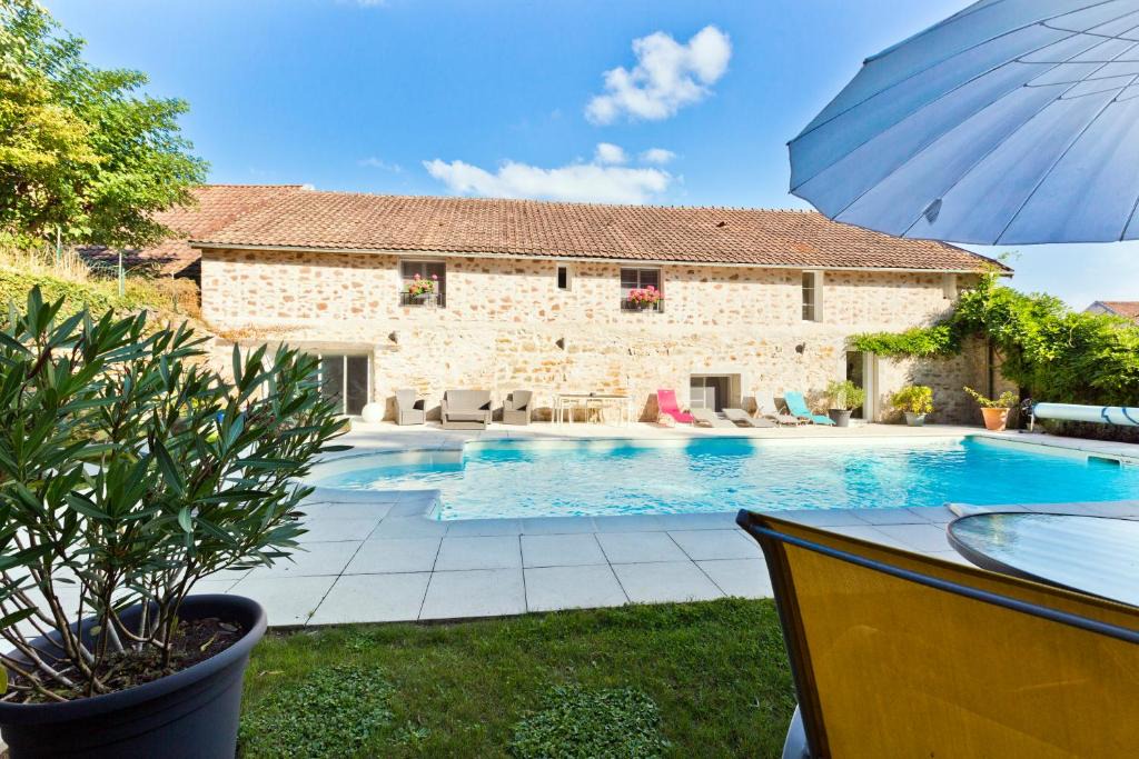 Saint-Lothain Bed & Breakfast | Clos De La Gourmandière