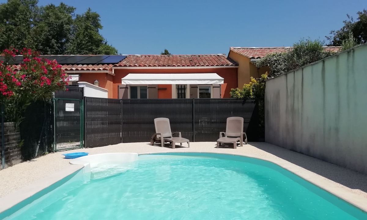 Monteux Condo | Clos des Plumbagos, between Avignon and the Ventoux