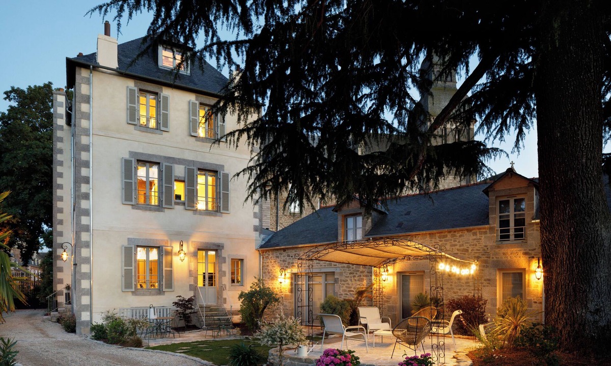 Dinan House | Clos du Cèdre