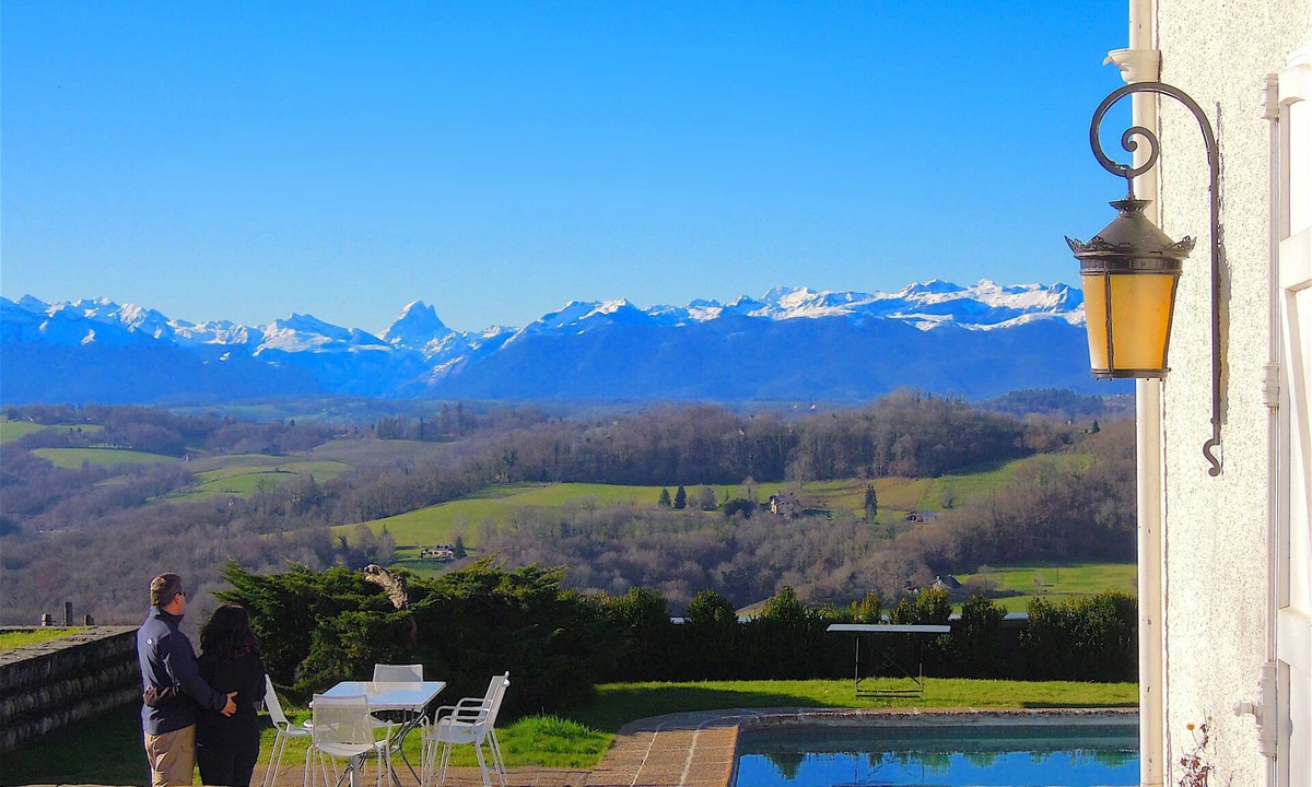 Jurancon House | Clos Mirabel Manor B&B