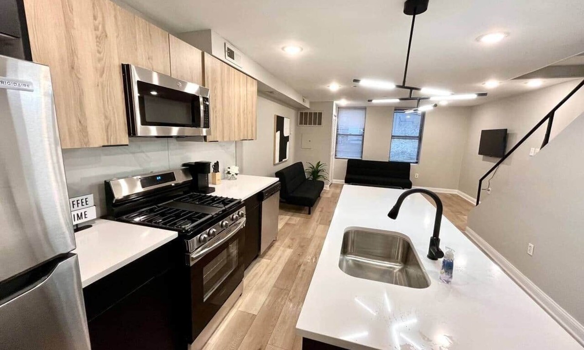 Fairmount Apartment | Close Convention, centercity unit 1