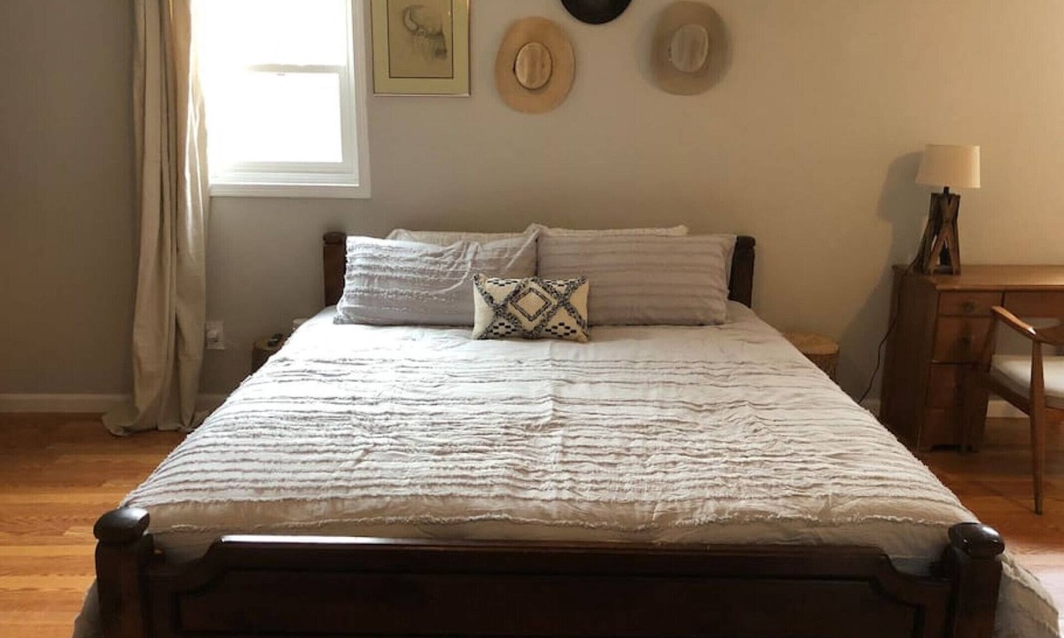 Cheyenne Apartment | Close - in Rural Studio - Great Star-gazing!