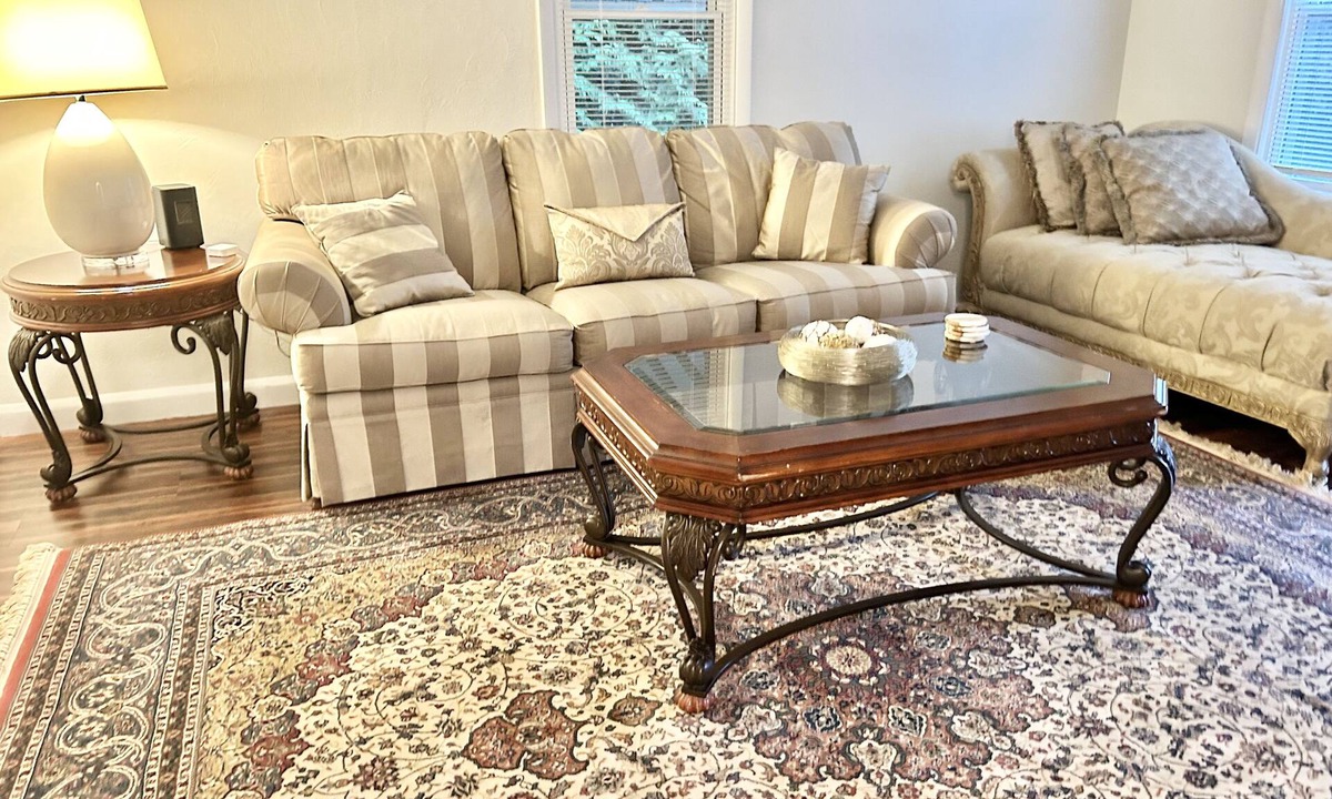 Monroeville House | Close to all things in Pittsburgh